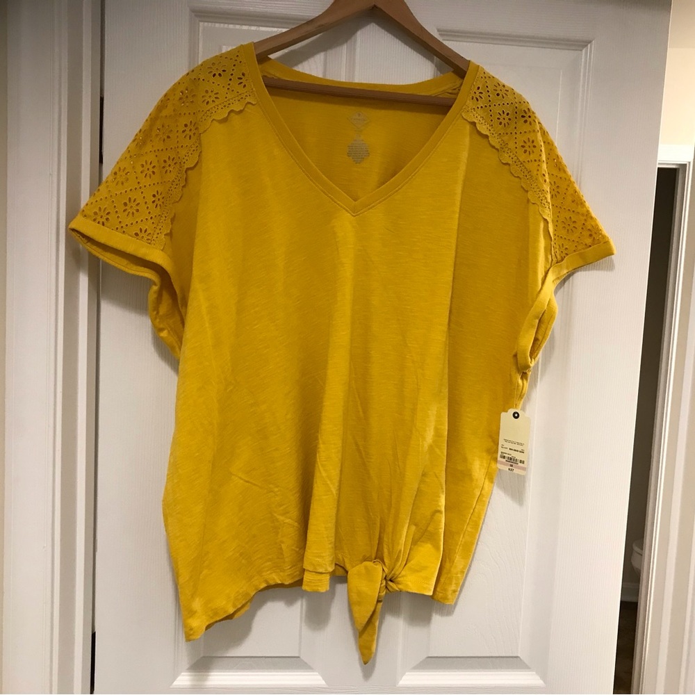 Gold short sleeves top